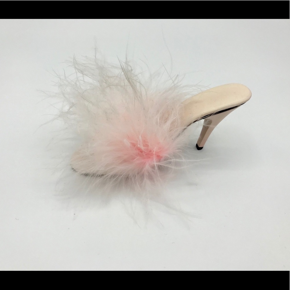 Va-va Voom Just the Right Shoe collectible shoes